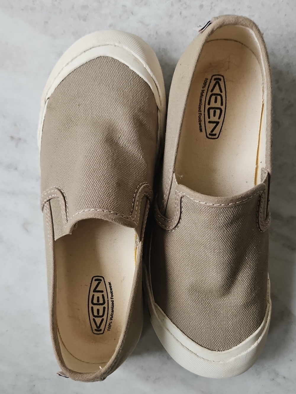 Keen Coronado III Slip On Tan Canvas Shoes VGUC Women's 6.5
